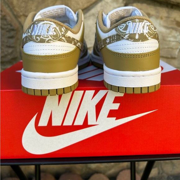 Nike Dunk Low “Barely Paisley” Size 5.5 Women / 4Y - Picture 4 of 10